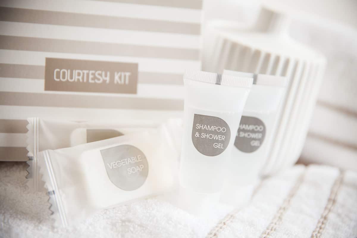 Standard Quadruple Room | Bathroom amenities | Shower, free toiletries, hair dryer, slippers