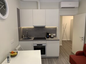 Fridge, oven, coffee/tea maker - Luxury apartment in the old town (Kaunas)