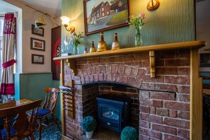Interior - The Beacon Inn (Stonehouse)