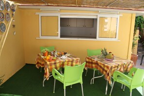 Garden - Georgia Old Town Apartments (Rhodes)
