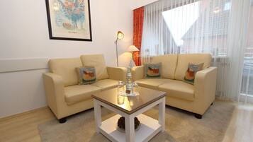 Flatscreentelevisie en een stereo