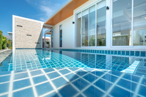 Piscine extérieure