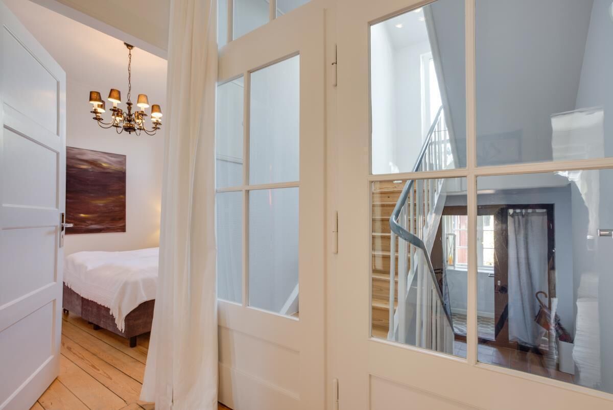 2 bedrooms, travel cot, free WiFi