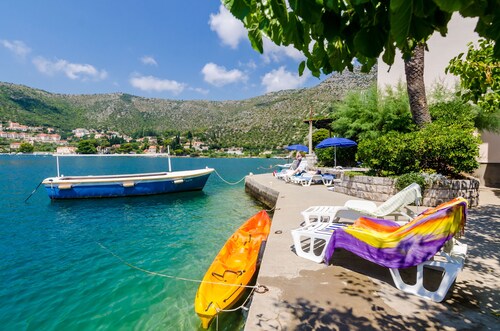 Ruhige und komfortable Ferienwohnung am Meer 10 Minuten von Dubrovnik entfernt
