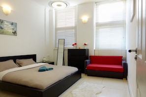 Apartment, 1 Schlafzimmer | Bügeleisen/Bügelbrett, kostenloses WLAN, Bettwäsche