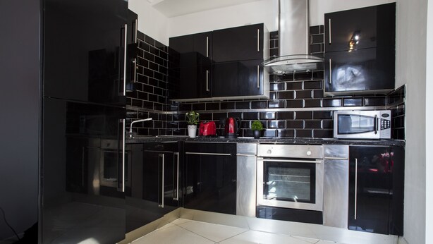Unclassified image, 1 of 29, button - Liverpool Street Flats (London)