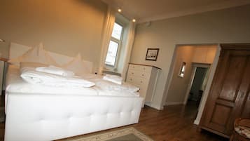 Apartment (No. 101) | Schreibtisch, schallisolierte Zimmer, Bügeleisen/Bügelbrett