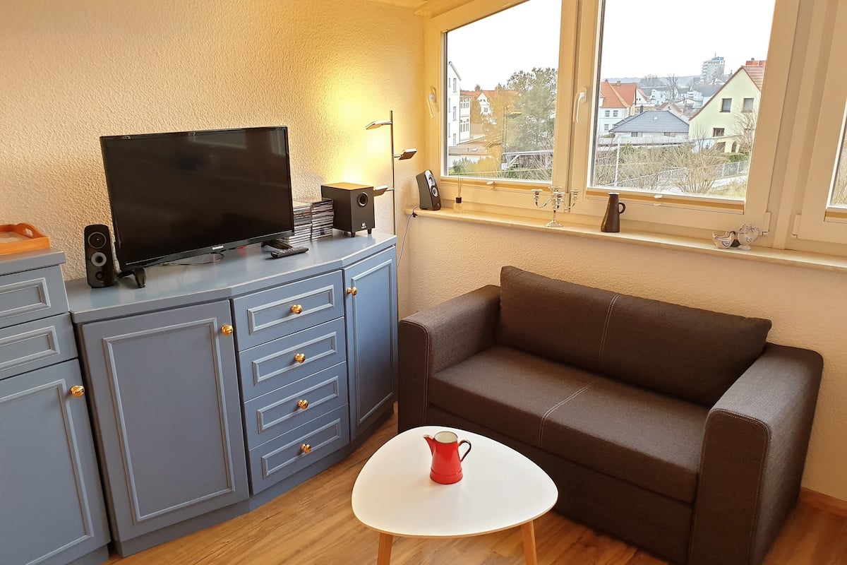 Apartment (No. 14) | Living room | Flat-screen TV