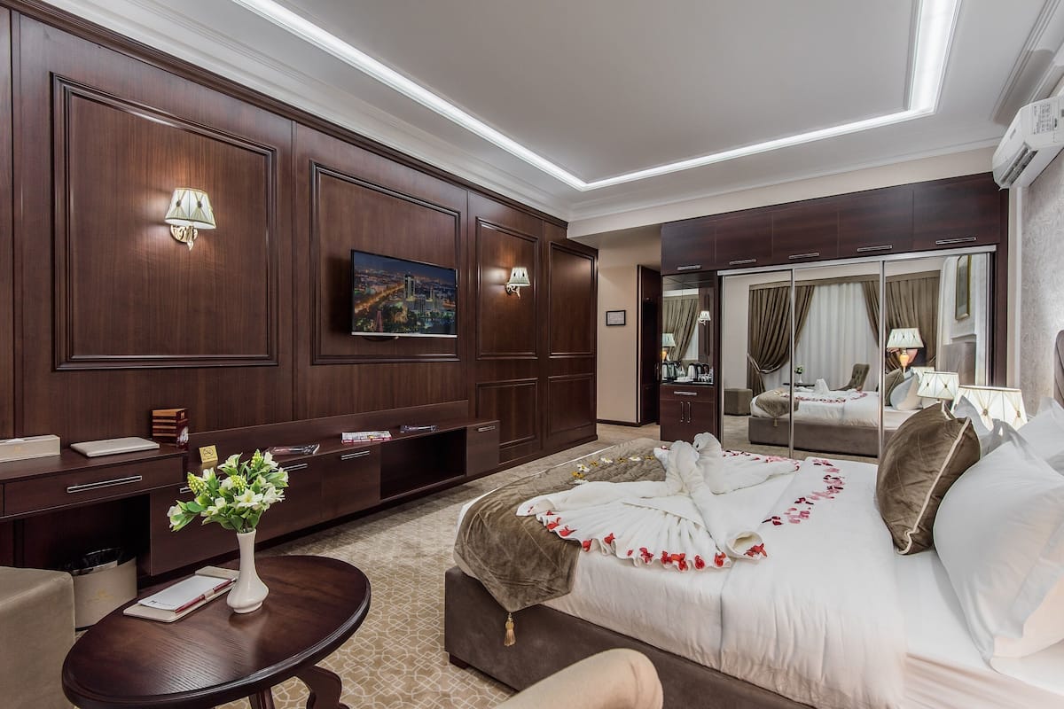 Exclusive Suite | 1 bedroom, premium bedding, minibar, in-room safe