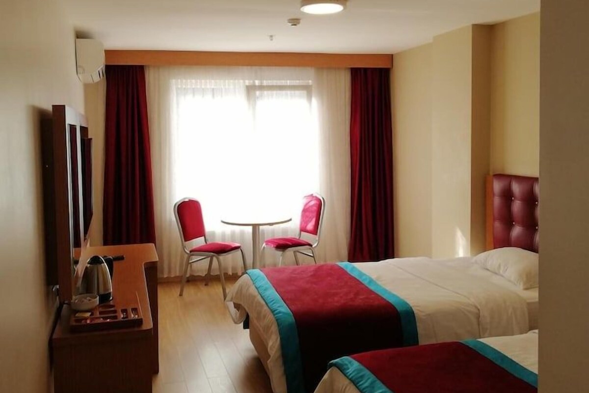 1 bedroom, minibar, in-room safe, desk