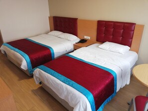 1 chambre, minibar, coffre-fort pour ordinateur portable, bureau