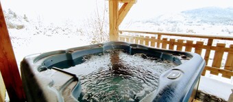 Independent chalet with Jacuzzi Private Sauna