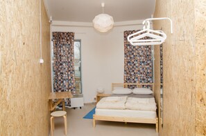 Habitación doble económica | Insonorización, tabla de planchar con plancha y wifi gratis 