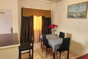 Dining - Stewart Hotel Apt - Trincity, Airport, Full Apt (Trincity)