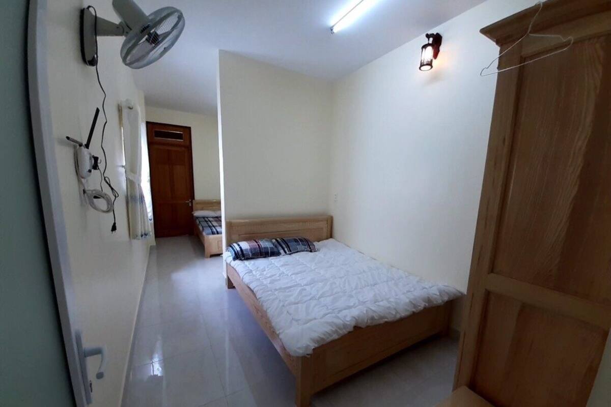 Chambre classique double, 2 lits doubles | Accès au Wi-Fi (inclus), literie fournie