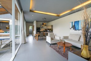 3 Bedrooms with Private Pool Villa | Wohnzimmer | Smart-TV
