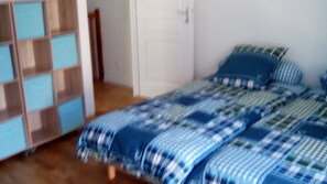 1 camera, Wi-Fi, lenzuola