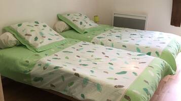 1 habitación, wifi y ropa de cama