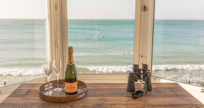 Pier View Apartment at Beach House