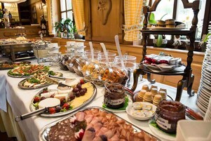 Daily buffet breakfast (EUR 12 per person)