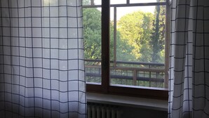 Double Room, Shared Bathroom, Garden View (7) | View from room - CasapiuRooms - Adults only (Verona)