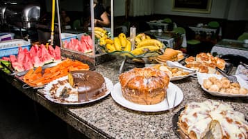 Desayuno buffet incluido todos los días