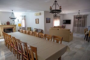 Ruokailu