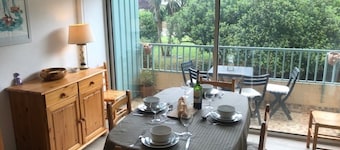 Cozy T3 Apartment, 6 Sleeps, Terrace, Garden View, Secure Parking, Argelès-sur-Mer