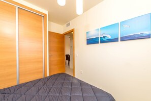 2 chambres, fer et planche à repasser, lit parapluie, Wi-Fi gratuit