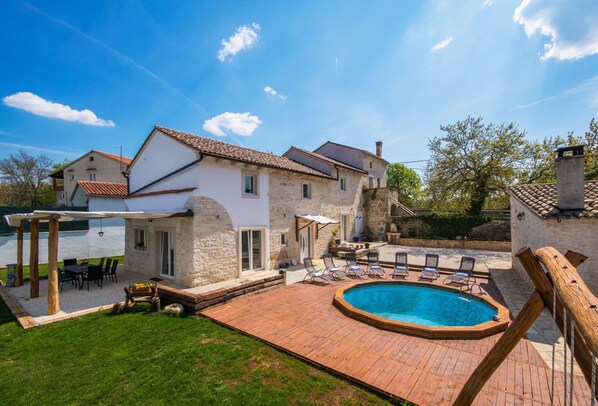 Outdoor pool, pool loungers