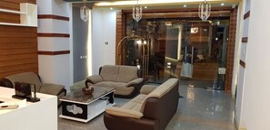 Sittområde i lobbyn