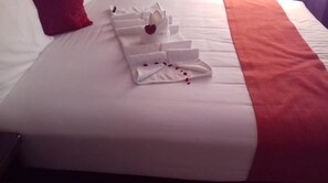 Standard Double Room, 1 Double Bed | Individually decorated, individually furnished, desk, iron/ironing board - Sweetberries Bed & Breakfast (Serowe)