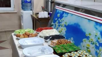 包含每日自助早餐