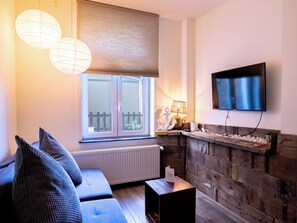 Suite, Badewanne | Wohnbereich | Smart-TV, Netflix, Streaming-Dienste