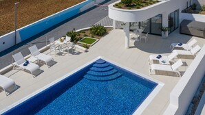 Luxury Apartment Nautica with Pool III | Terrasse/patio