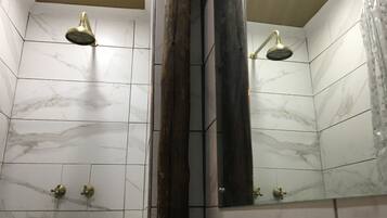 Executive Double Room, Garden View | Bathroom shower
