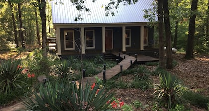 Natchez Trace Cabin Retreat en 5 acres
