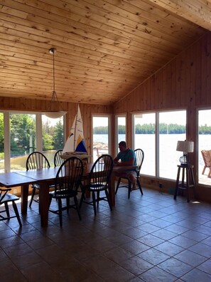 تناول الطعام