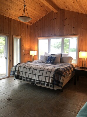 3 bedrooms, free WiFi, bed sheets - EXCLUSIVE 10 ACRE FRENCH RIVER PRIVATE ISLAND VACATION (West Nipissing)