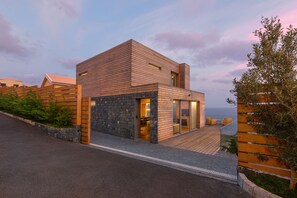 Exterior - Prestige Sea View Villa (Gaula)