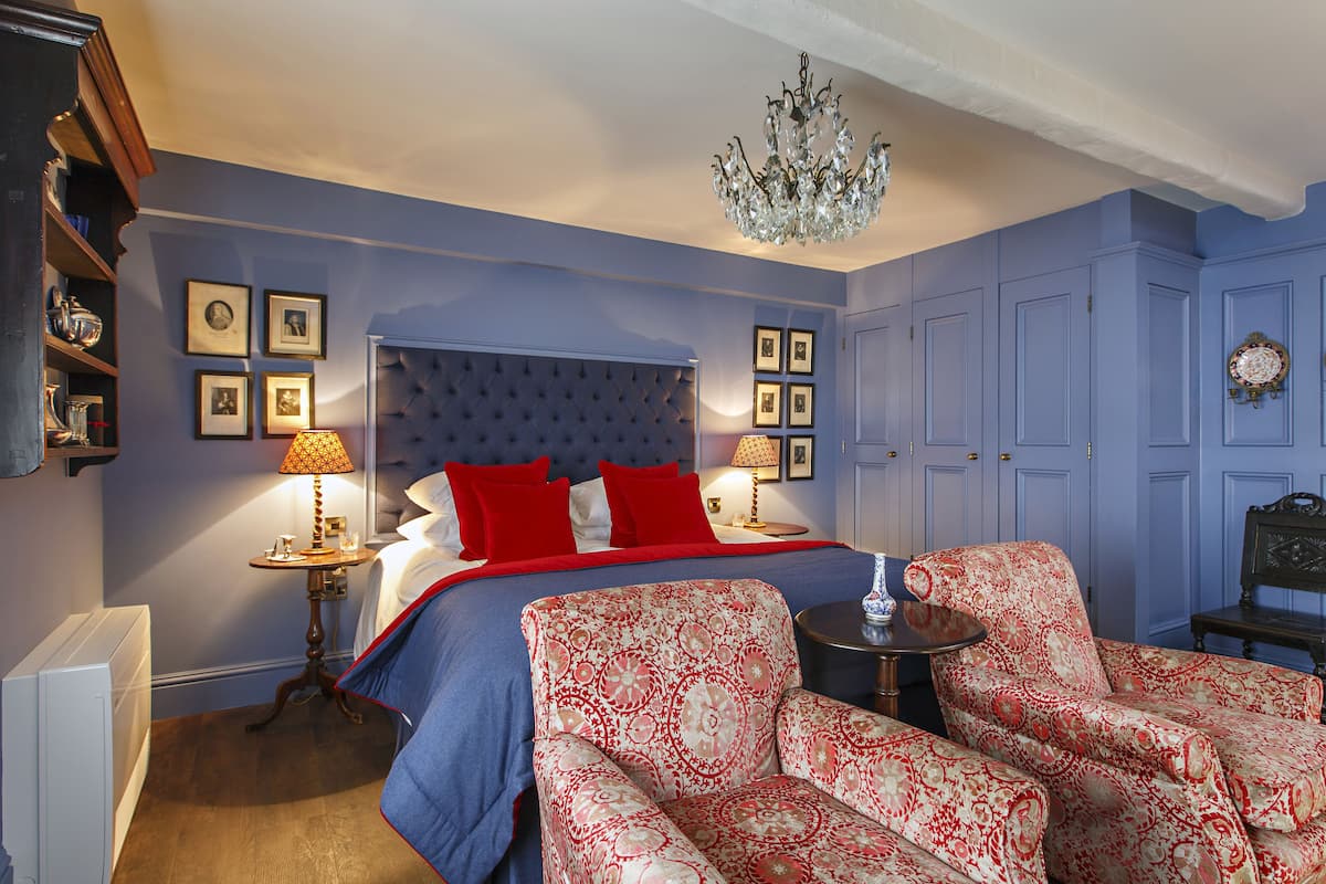 Deluxe Double Room (3) | Desk, free WiFi, bed sheets