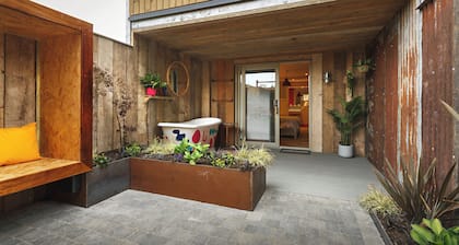 The Ffolkes Hotel
