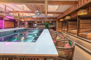 Bain à remous intérieur