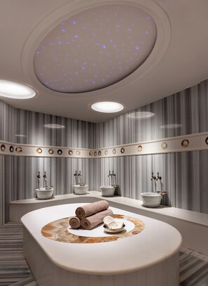 Couples treatment room(s), sauna, hot tub, steam room - Gleam Bomonti Hotel (Istanbul)