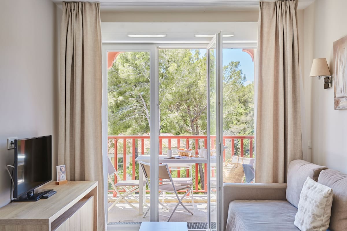 Standard Apartment, 1 Bedroom | 1 bedroom, individually furnished, soundproofing, free cribs/infant beds