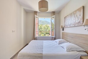 Appartement, 2 chambres | Ameublement personnalisé, chambres insonorisées, lits bébé (gratuits)