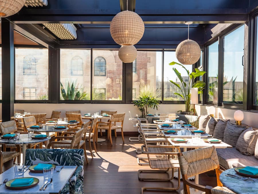 2 restaurants, breakfast, lunch, dinner served; American cuisine