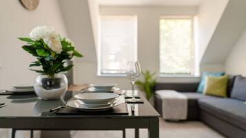 Apartment, 1 Bedroom | Living area | Flat-screen TV, Netflix