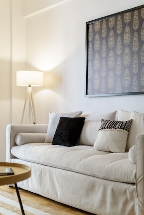 Apartment, 2 Bedrooms, City View | Living room | 43-inch flat-screen TV with satellite channels, Smart TV, Netflix