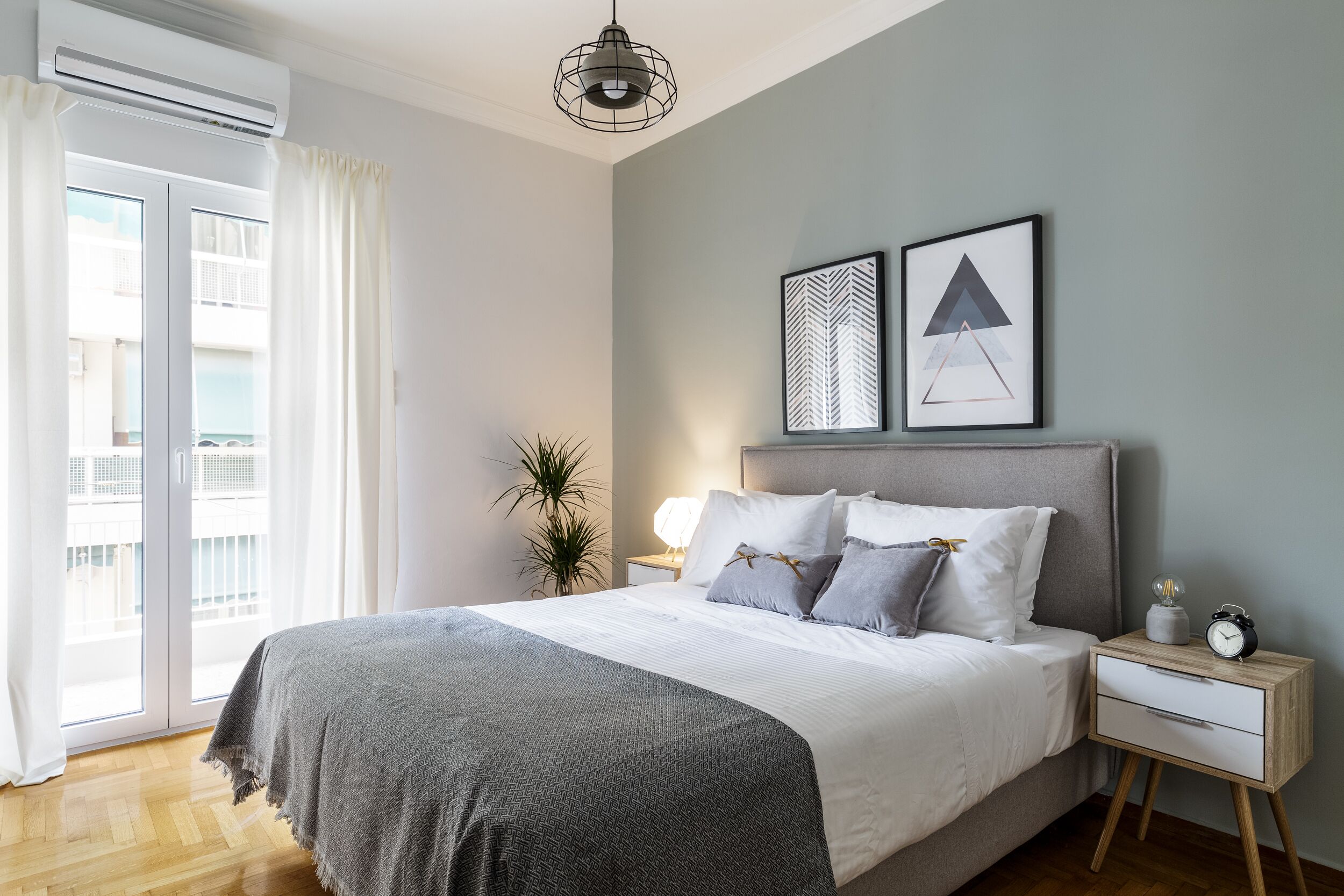 公寓, 2 间卧室, 城市景观 | 2 多间卧室、办公桌、笔记本电脑工作区、遮光窗帘